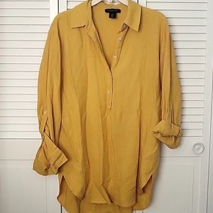 NWOT Tahari Linen Blouse